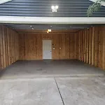 Beautiful 4 Bedroom House Near Downtown Columbus With Garage Parking And Backyard