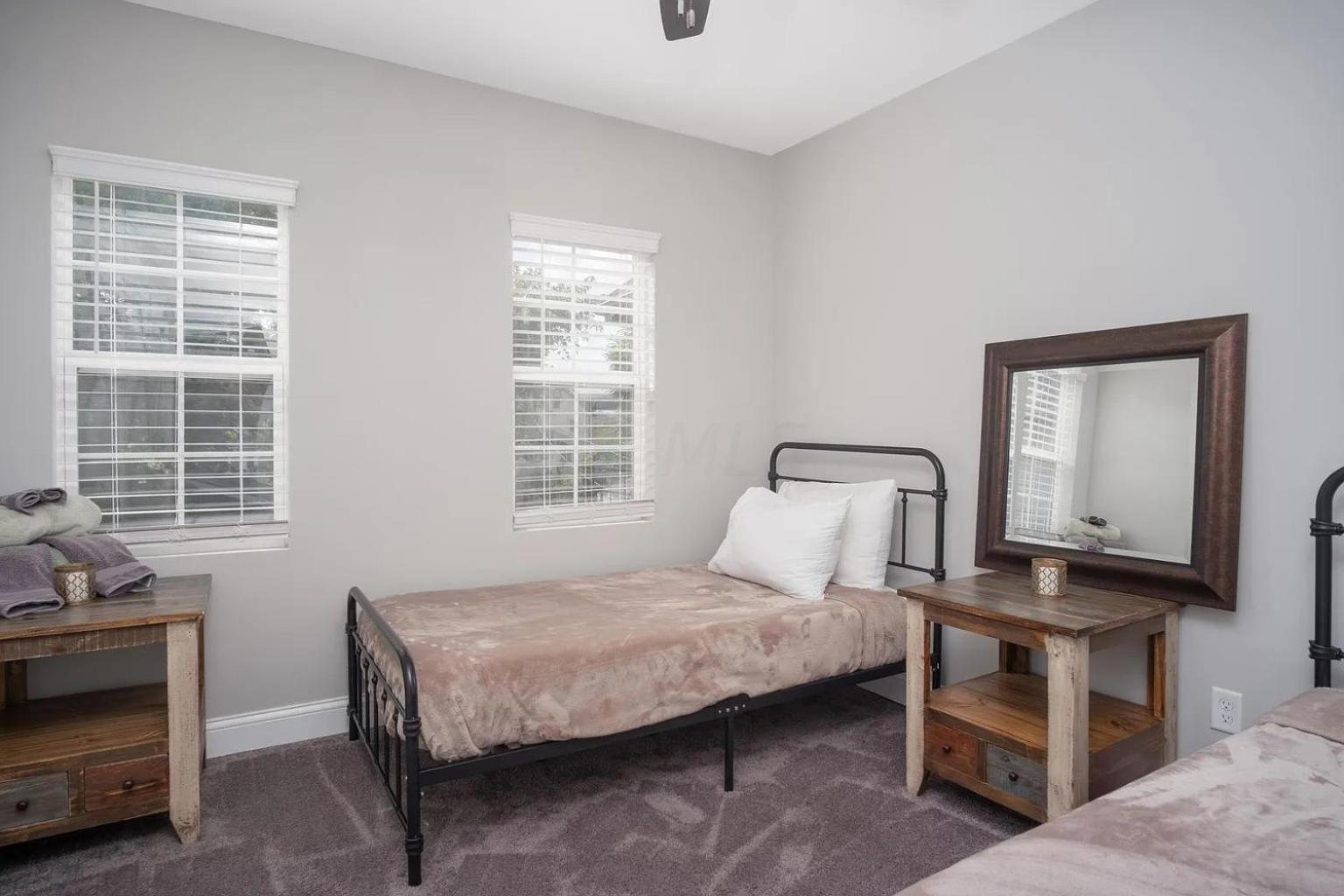 Beautiful 4 Bedroom House Near Downtown With Garage Parking And Backyard * Columbus